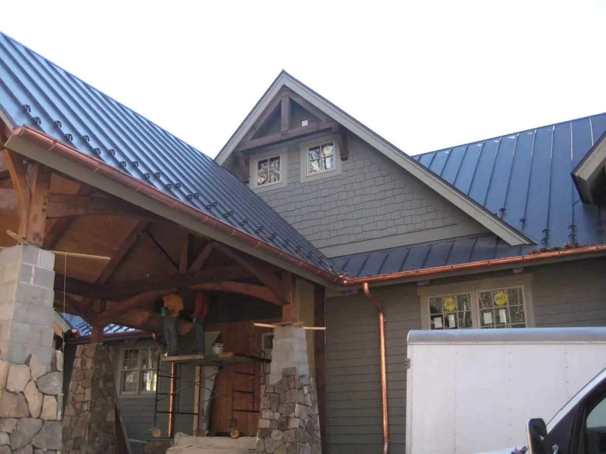 Craftsman Roofing team delivering quality roofing work in West Vincent